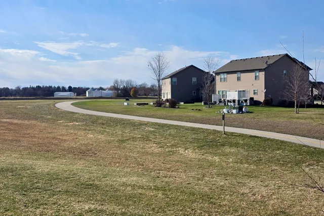 $479,900 | 1525 Stoneroller Circle, Bloomington, IL 61705