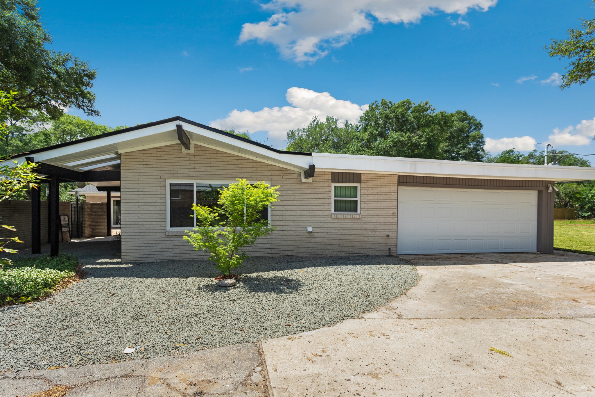 9106 Bonhomme Road Houston, TX 77074 - Photo 26 of 35