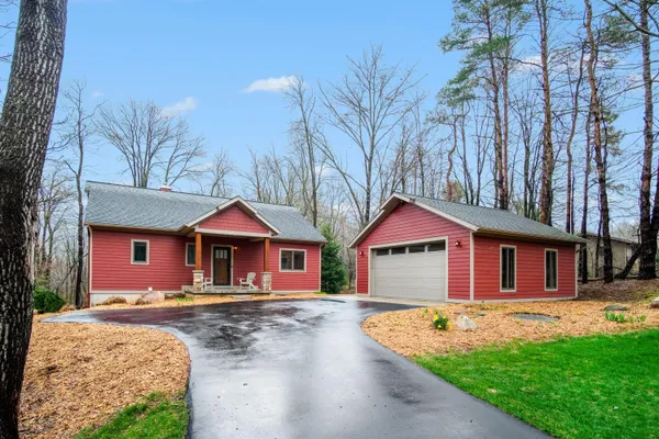 $649,900 | 8421 Squires Street Northeast, Rockford, MI 49341