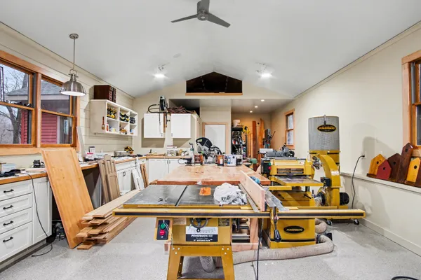$649,900 | 8421 Squires Street Northeast, Rockford, MI 49341