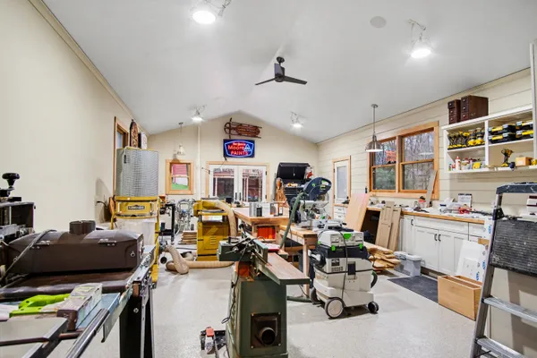 $649,900 | 8421 Squires Street Northeast, Rockford, MI 49341