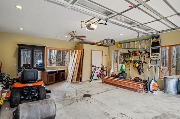 $649,900 | 8421 Squires Street Northeast, Rockford, MI 49341