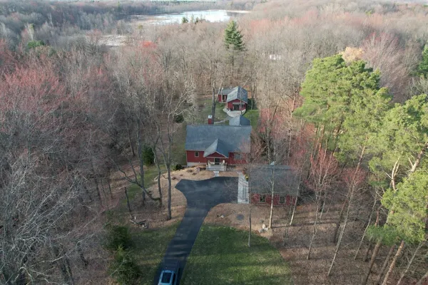 $649,900 | 8421 Squires Street Northeast, Rockford, MI 49341