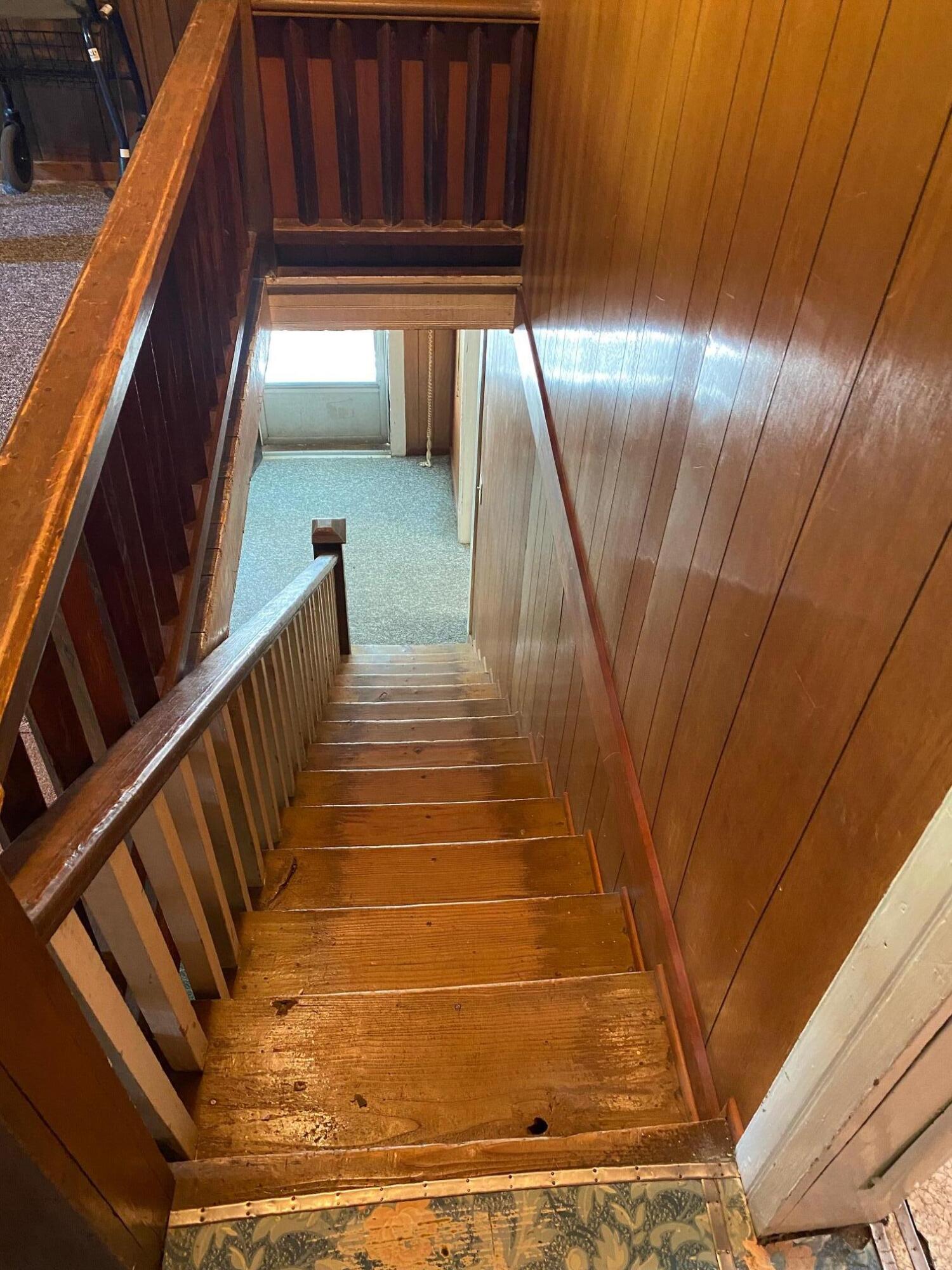 390 Tweed Springs Road Greeneville, TN 37743 - Photo 20 of 51 Renner Stairs