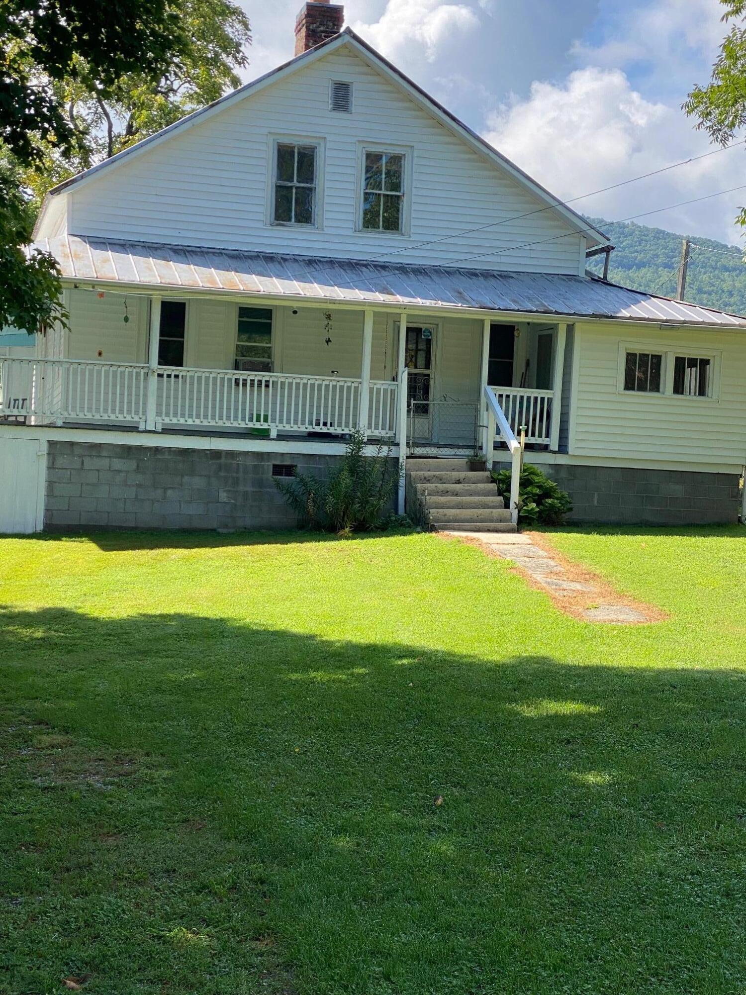 390 Tweed Springs Road Greeneville, TN 37743 - Photo 2 of 51 Renner Side Porch