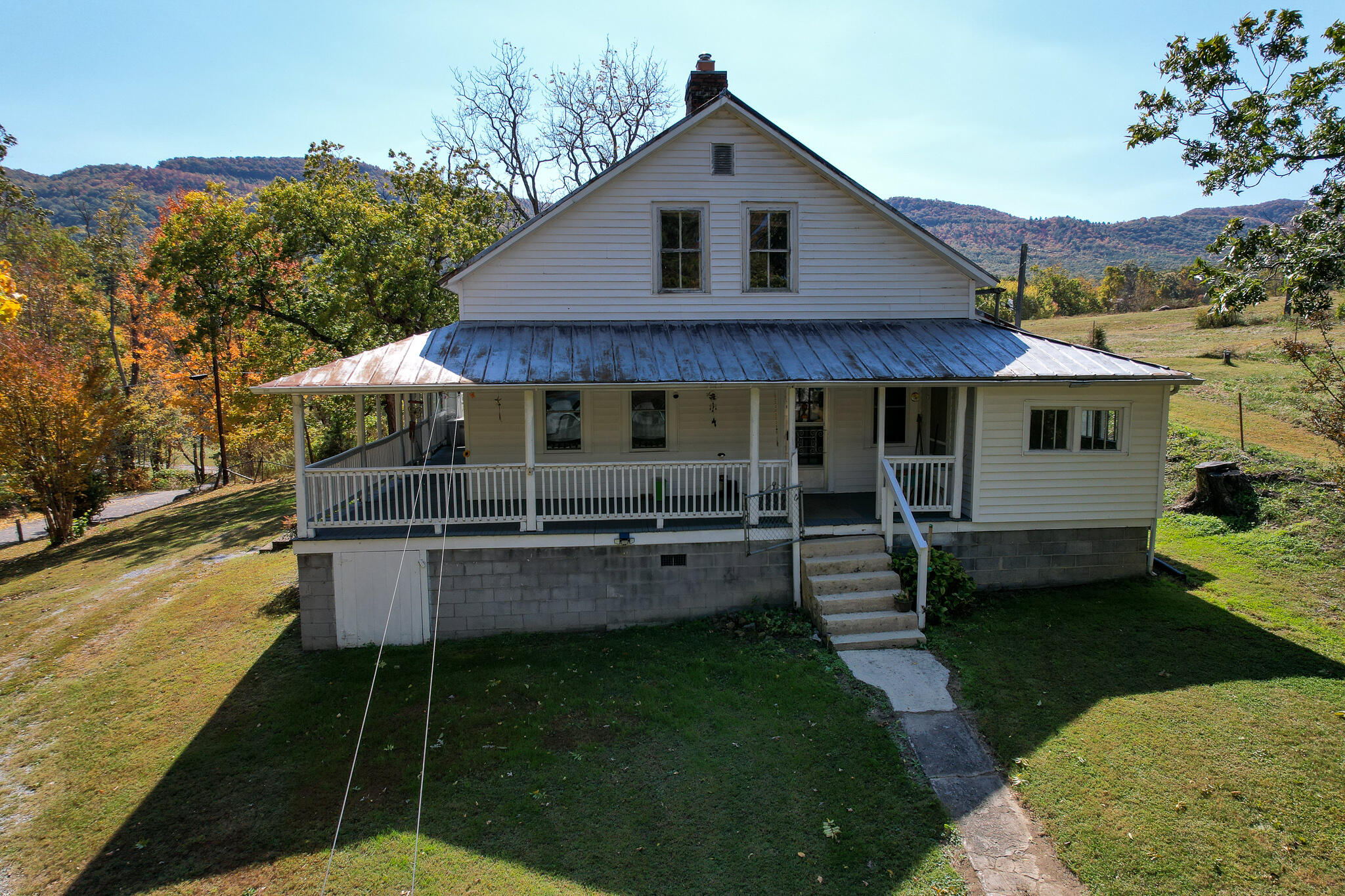 390 Tweed Springs Road Greeneville, TN 37743 - Photo 3 of 51 Tweed Springs house 2