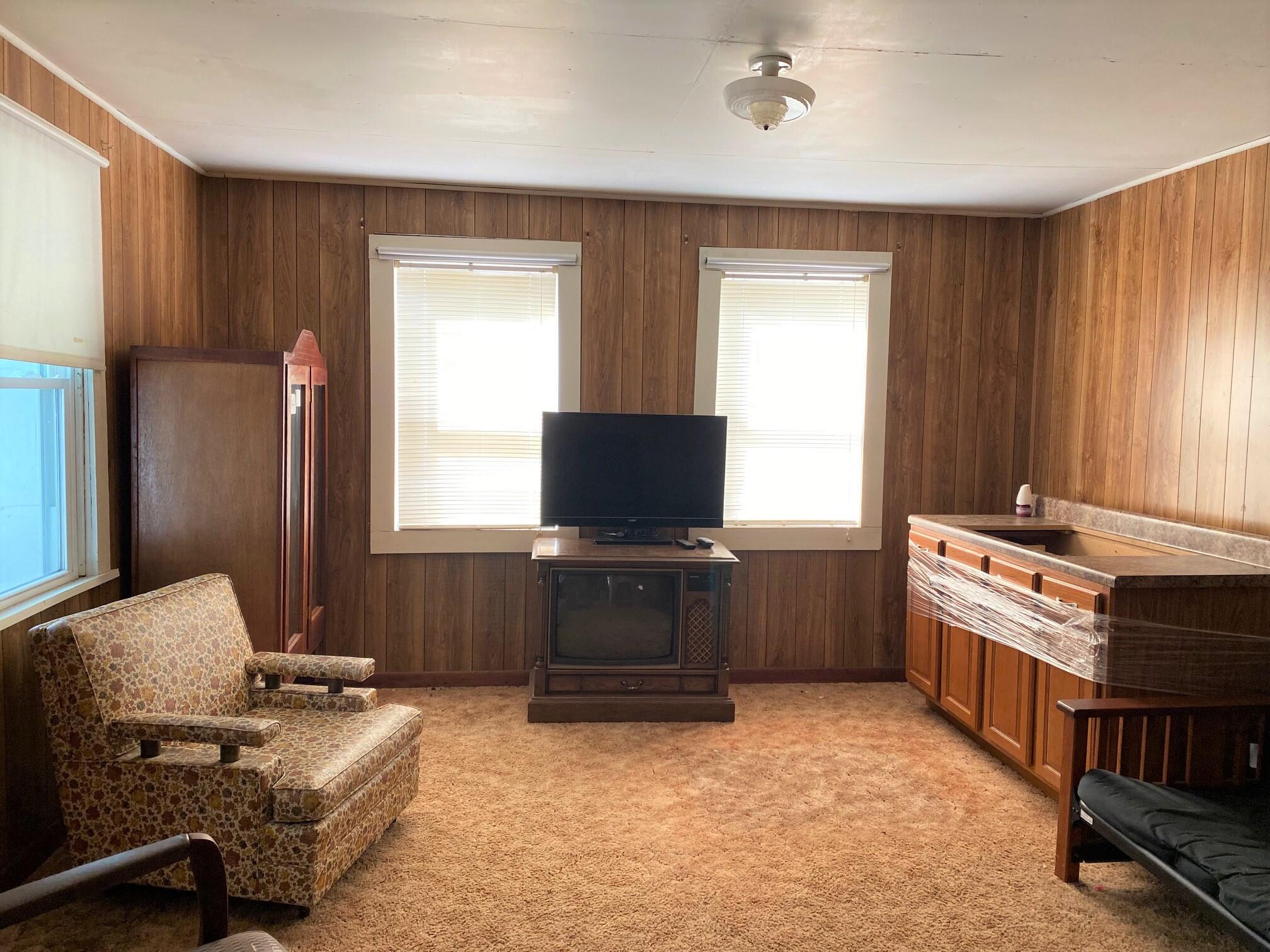 390 Tweed Springs Road Greeneville, TN 37743 - Photo 10 of 51 Renner TV Room