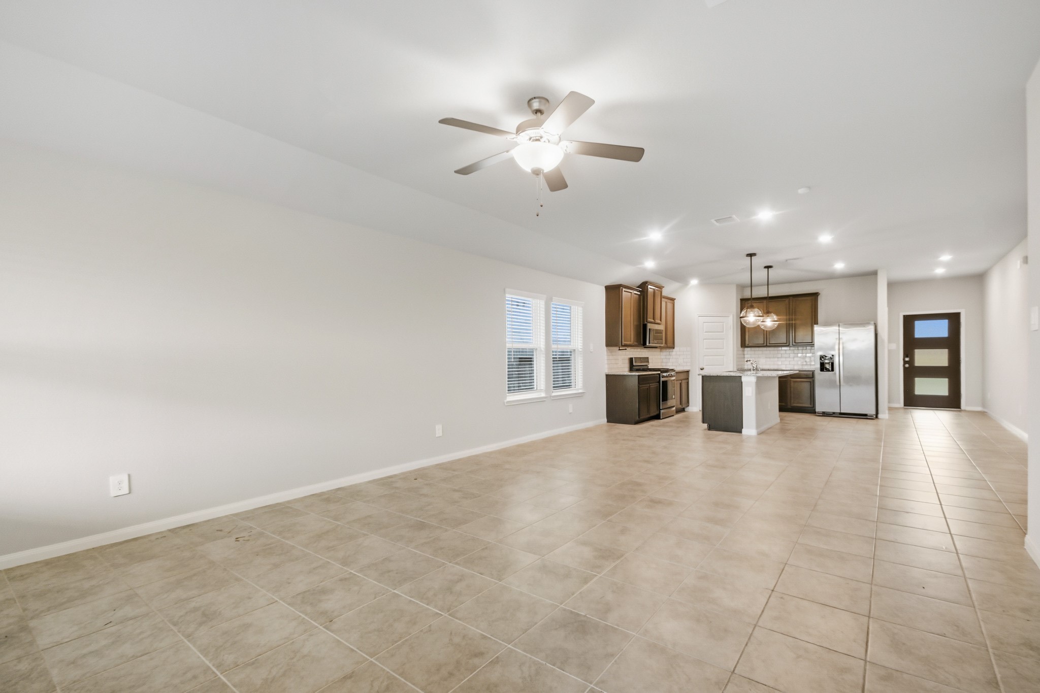 1207 Cascade Hls Drive Rosharon, TX 77583 - Photo 9 of 16
