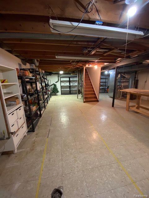 25249 Wykeshire Road Farmington Hills, MI 48336 - Photo 25 of 33