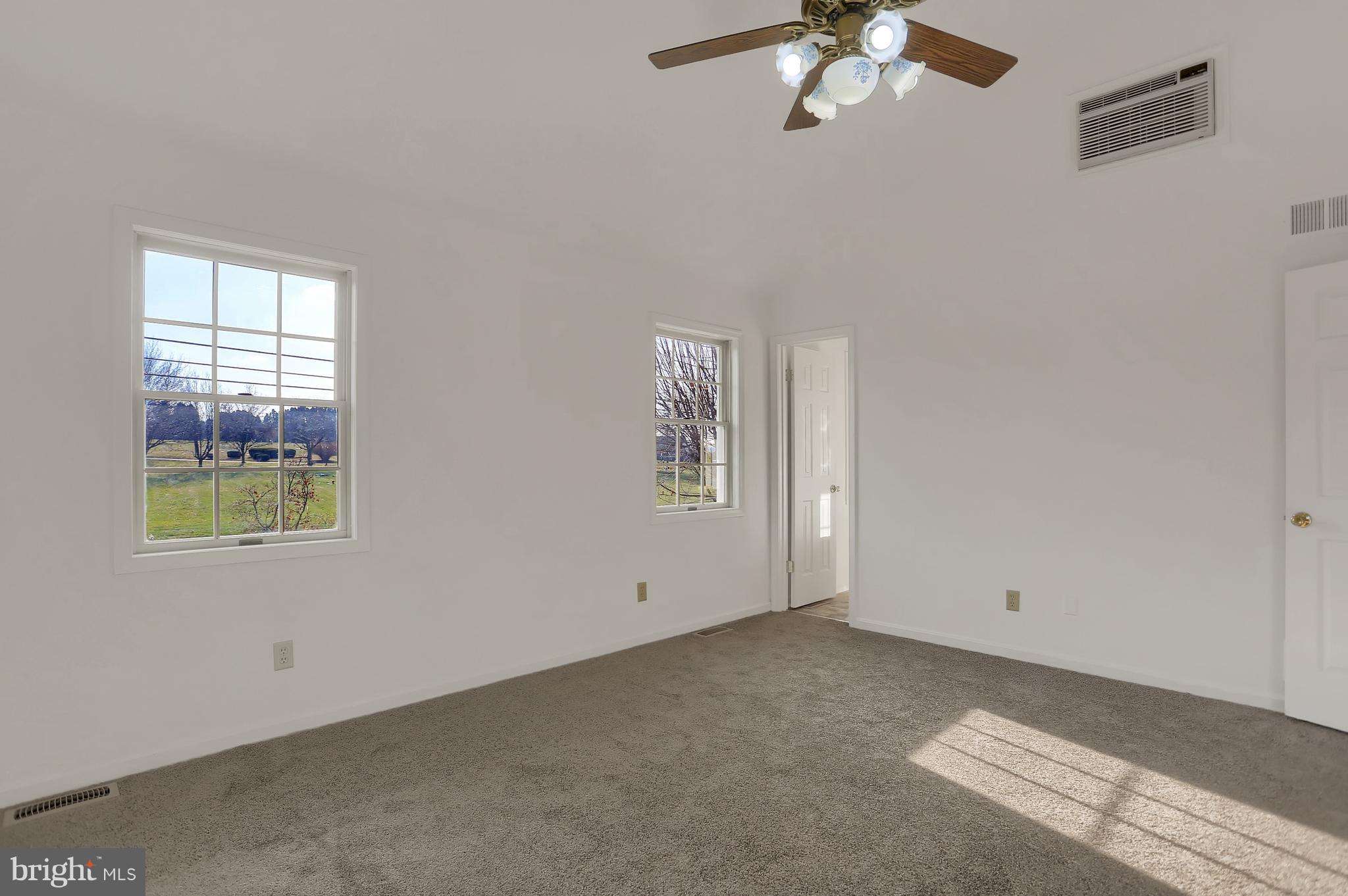 2485 Grandview Road Hanover, PA 17331 - Photo 13 of 23