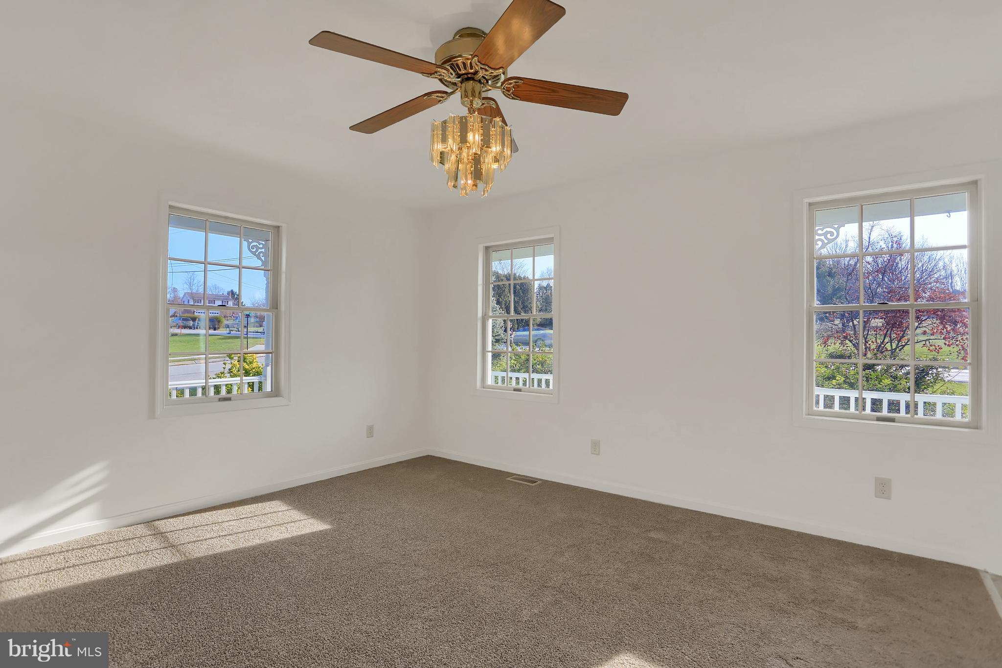 2485 Grandview Road Hanover, PA 17331 - Photo 5 of 23