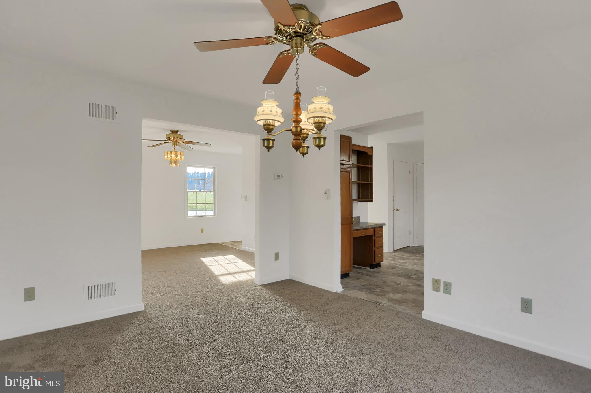 2485 Grandview Road Hanover, PA 17331 - Photo 9 of 23