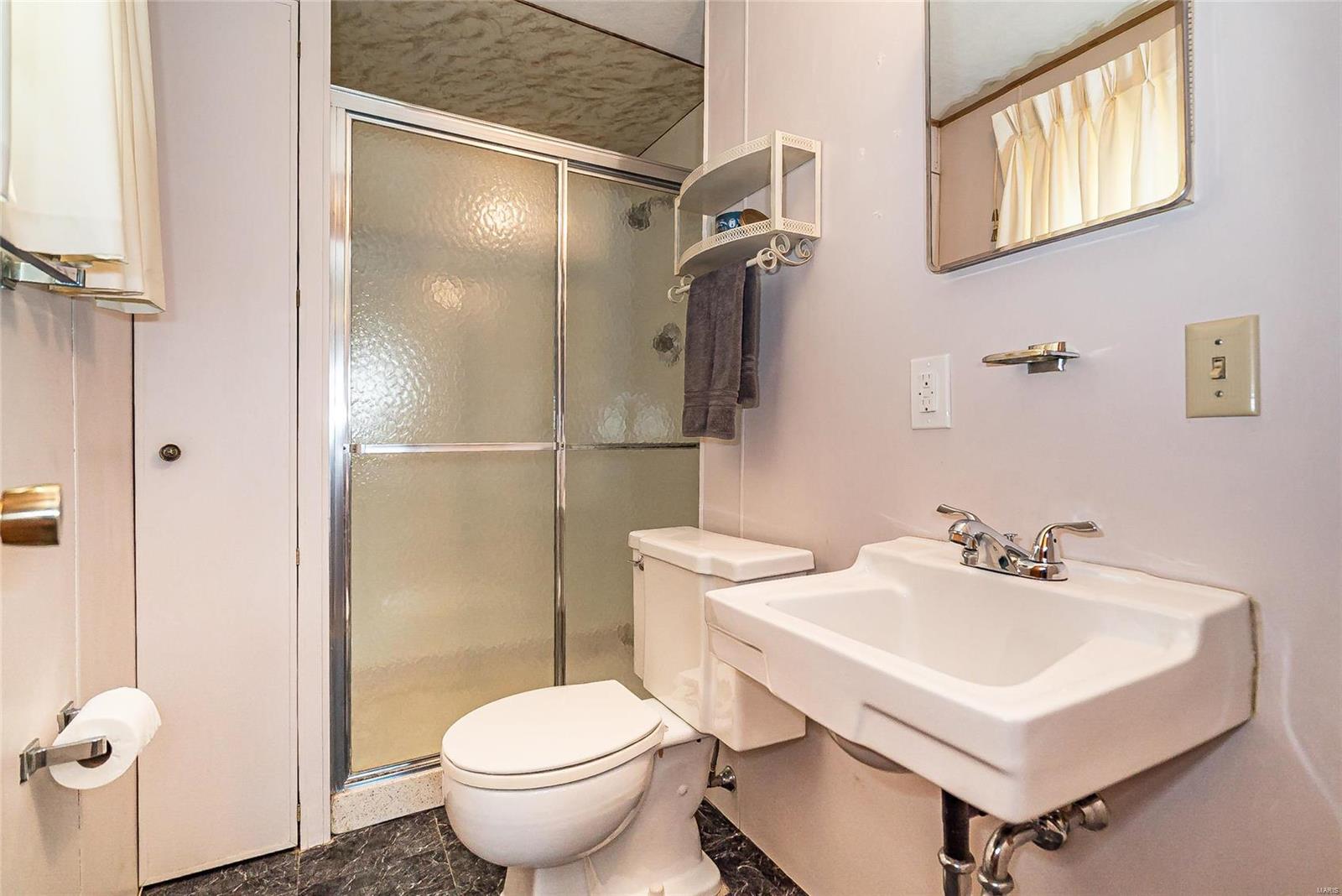 4712 Heege Road St. Louis, MO 63123 - Photo 29 of 40 Gallery Image 29