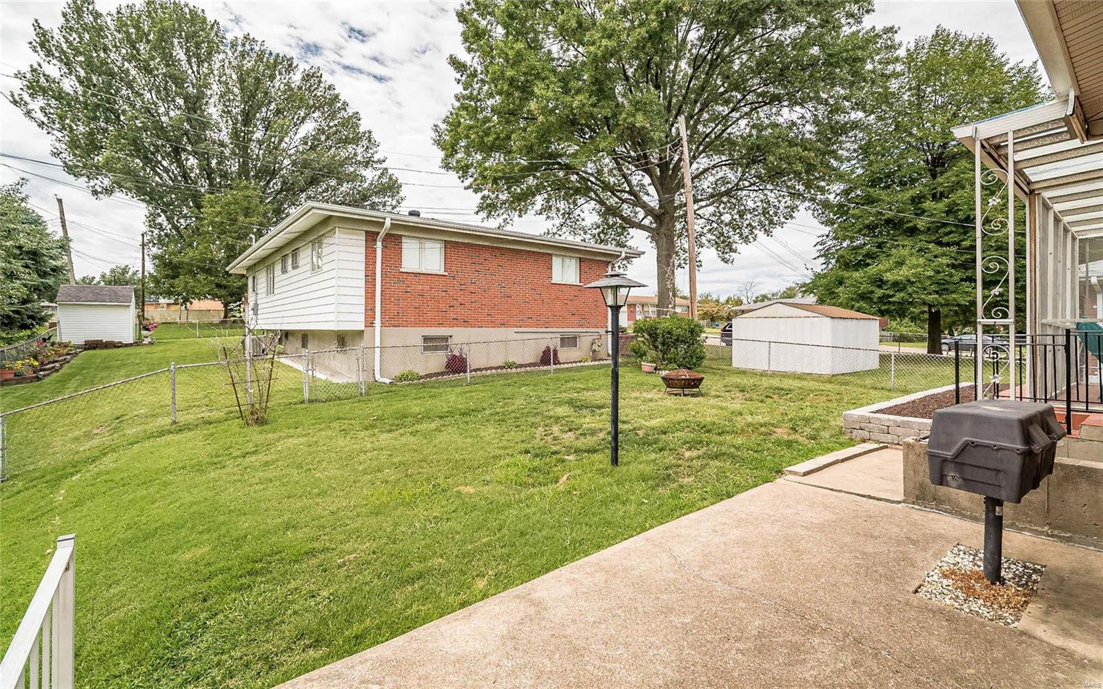 4712 Heege Road St. Louis, MO 63123 - Photo 38 of 40 Gallery Image 38