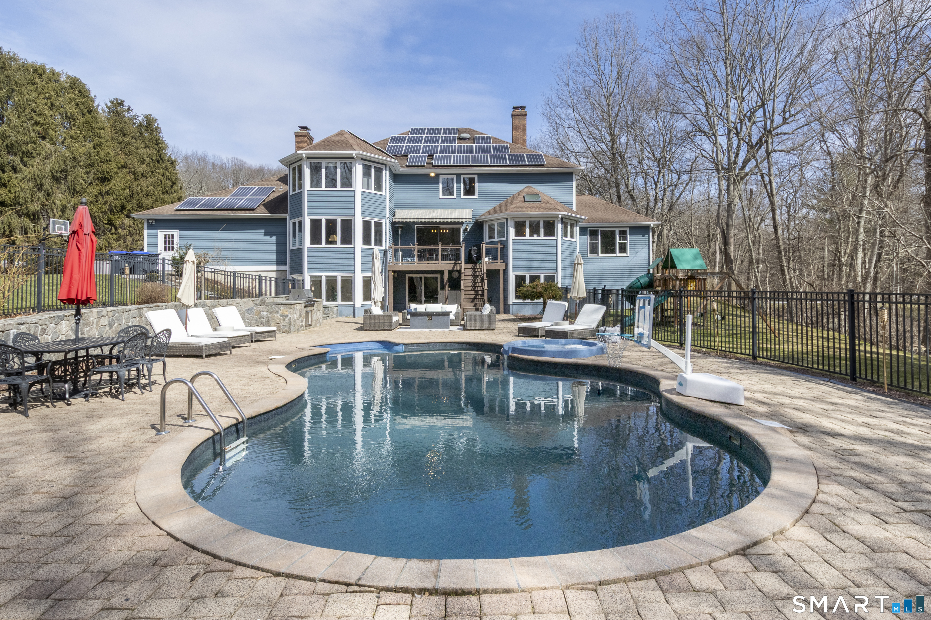 3 Crescent Lane Trumbull, CT 06611 - Photo 3 of 40