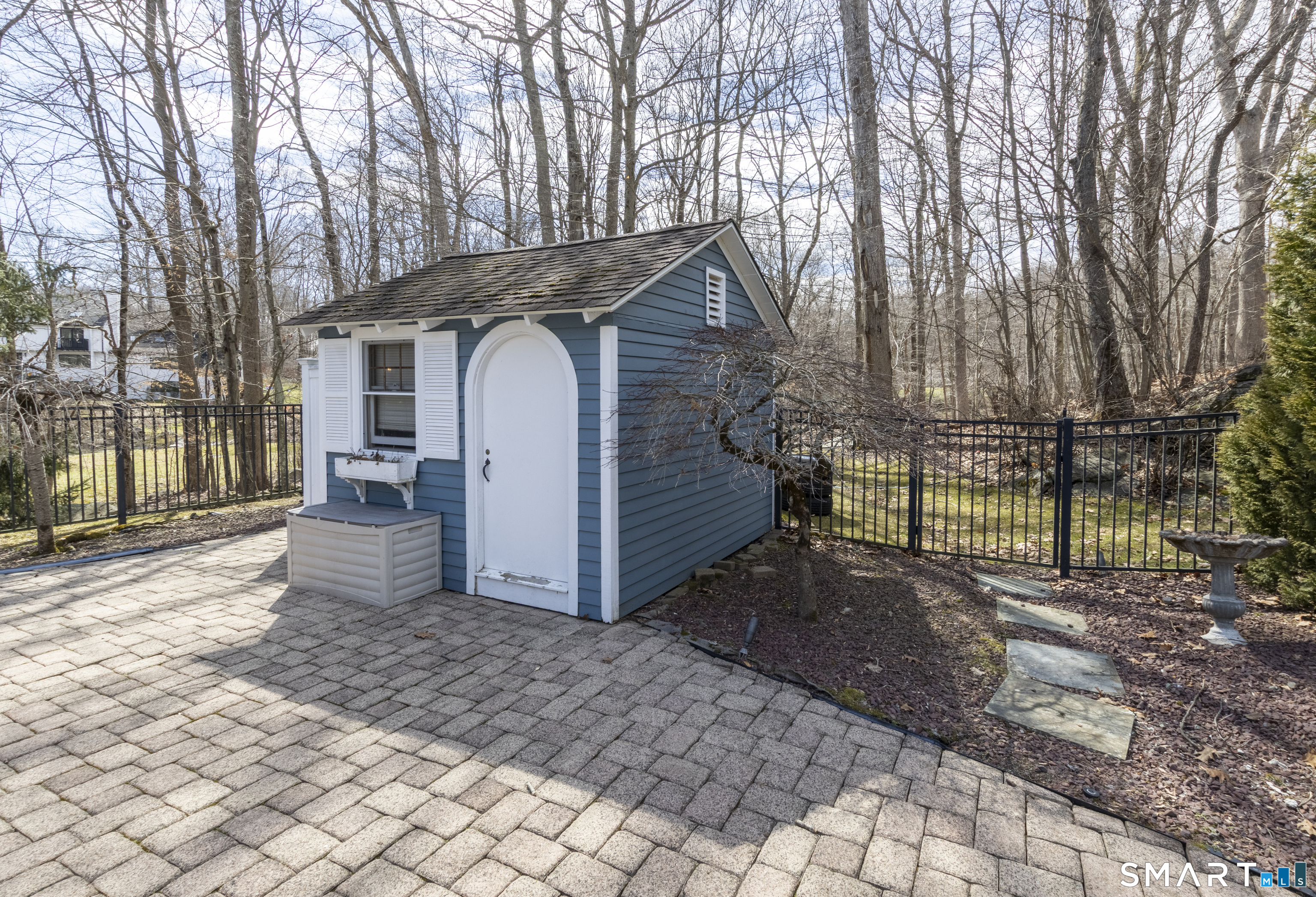 3 Crescent Lane Trumbull, CT 06611 - Photo 32 of 40