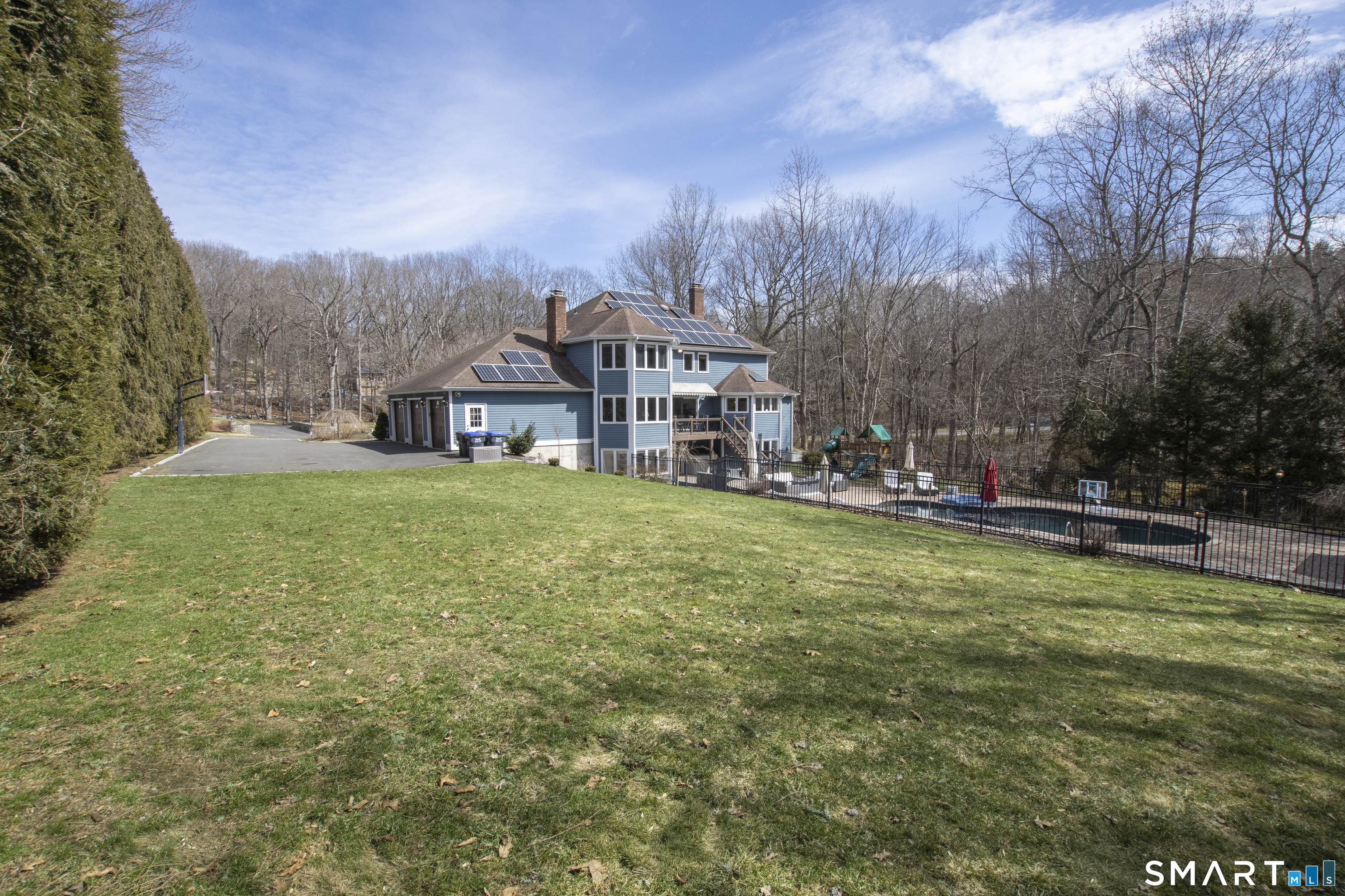 3 Crescent Lane Trumbull, CT 06611 - Photo 34 of 40