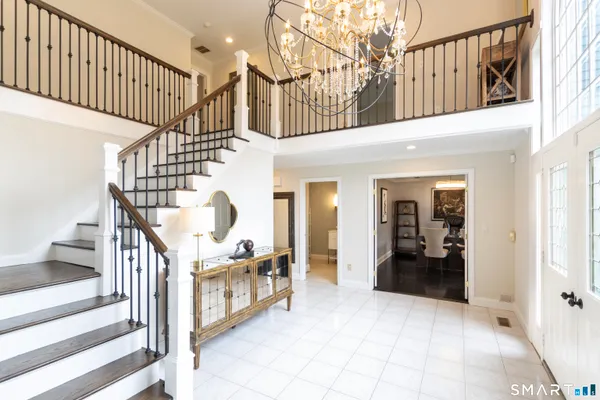$1,399,900 | 3 Crescent Lane, Trumbull, CT 06611