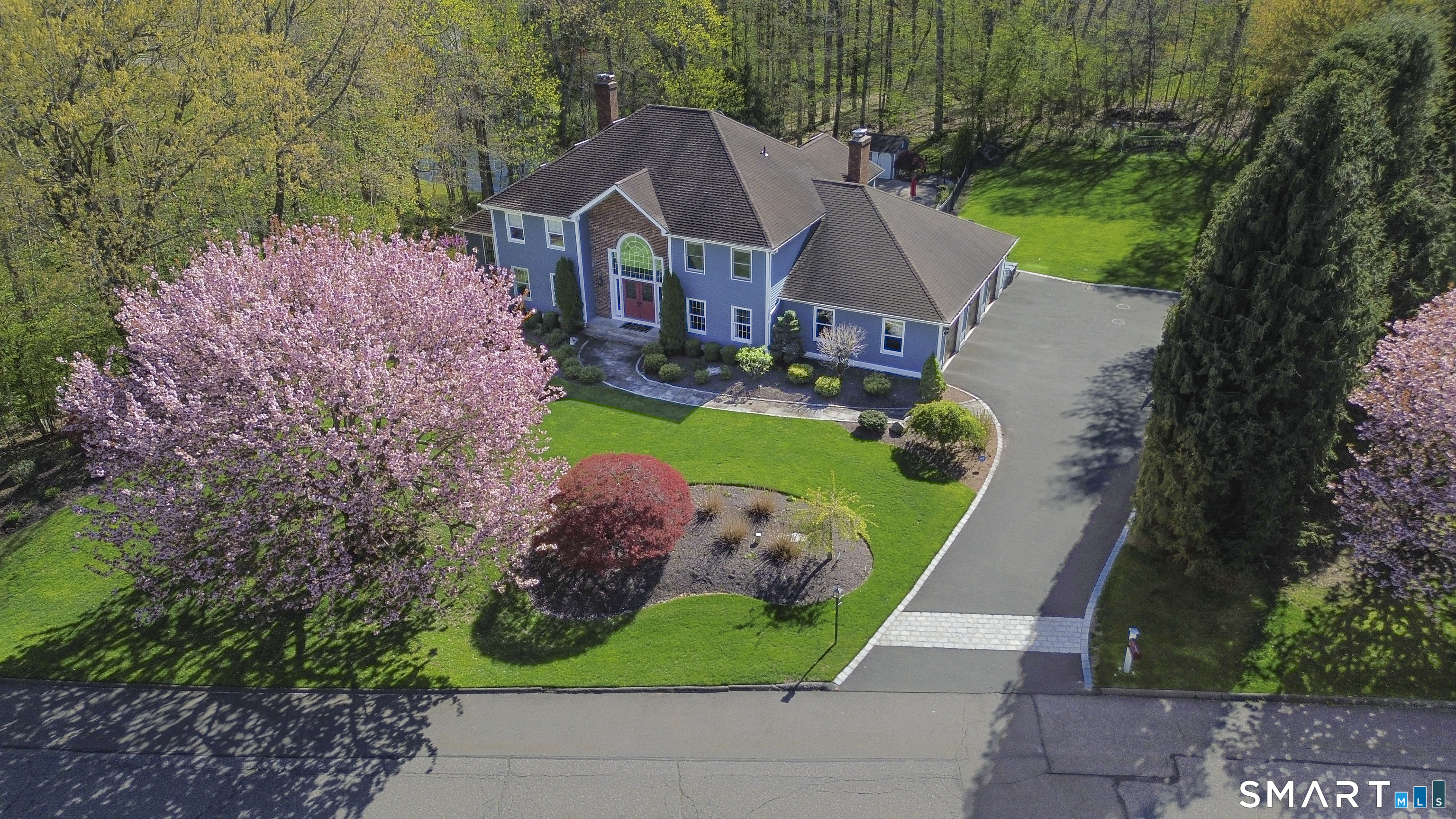 3 Crescent Lane Trumbull, CT 06611 - Photo 5 of 40