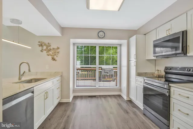 $3,200 | 1 Bentmoor Court, Sterling, VA 20165