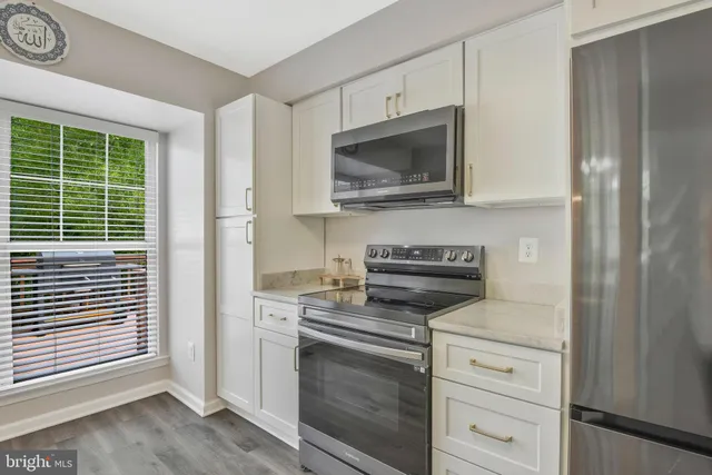 $3,200 | 1 Bentmoor Court, Sterling, VA 20165