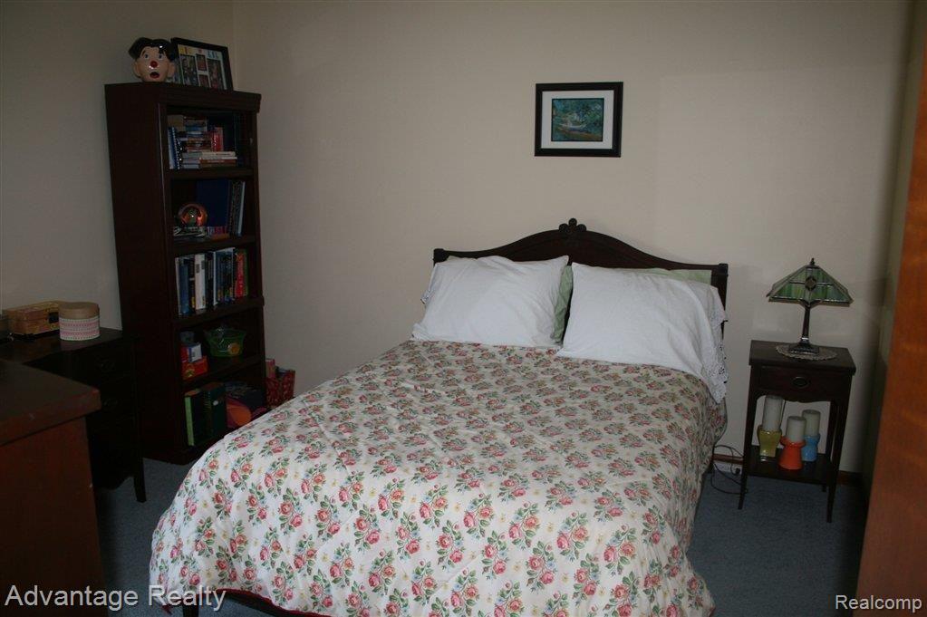 51875 Fairchild Road New Baltimore, MI 48051 - Photo 7 of 24 IMG_1951.JPG