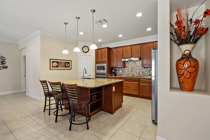 625 Gossamer Wing Way Sebastian, FL 32958 - Photo 5 of 30