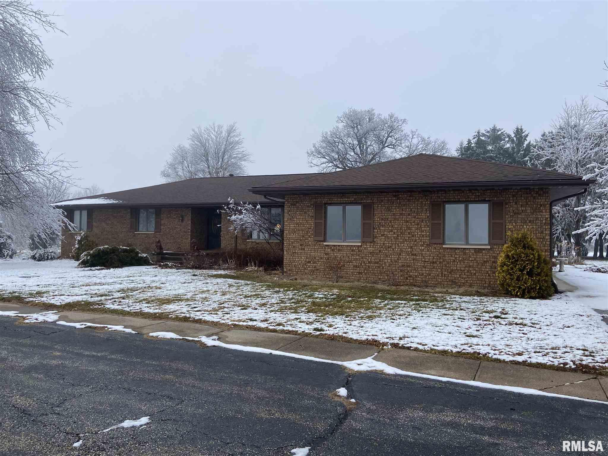 25633 North M&m Road Canton, IL 61520 - Photo 2 of 17
