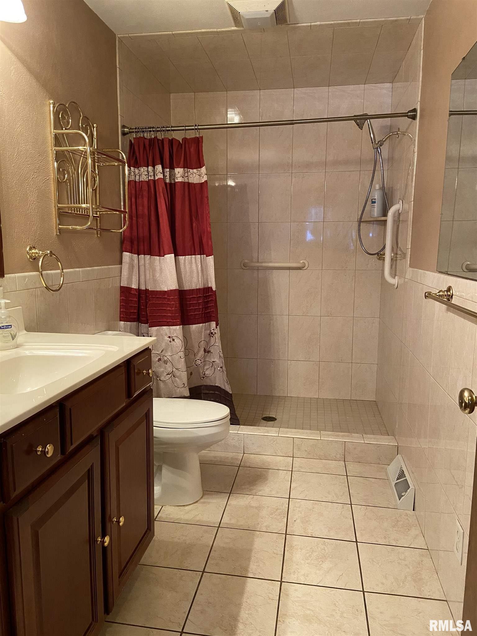 25633 North M&m Road Canton, IL 61520 - Photo 4 of 17