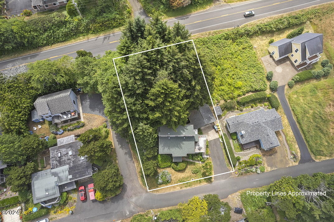154 Shell Street Yachats, OR 97498 - Photo 48 of 57 Aerial
