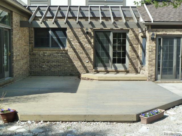 644 Middlesex Road Grosse Pointe, MI 48230 - Photo 5 of 40 P1040658.jpg