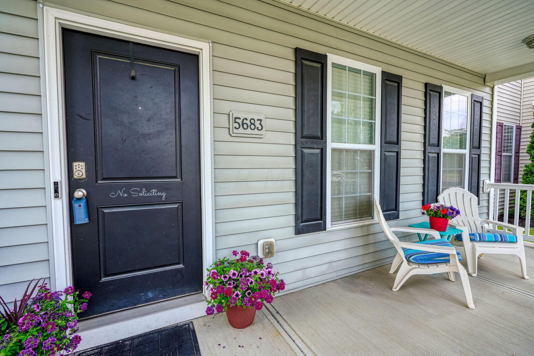 5683 Gingrey Road Dublin, OH 43016 - Photo 2 of 43 5683 Gingrey Rd (46)