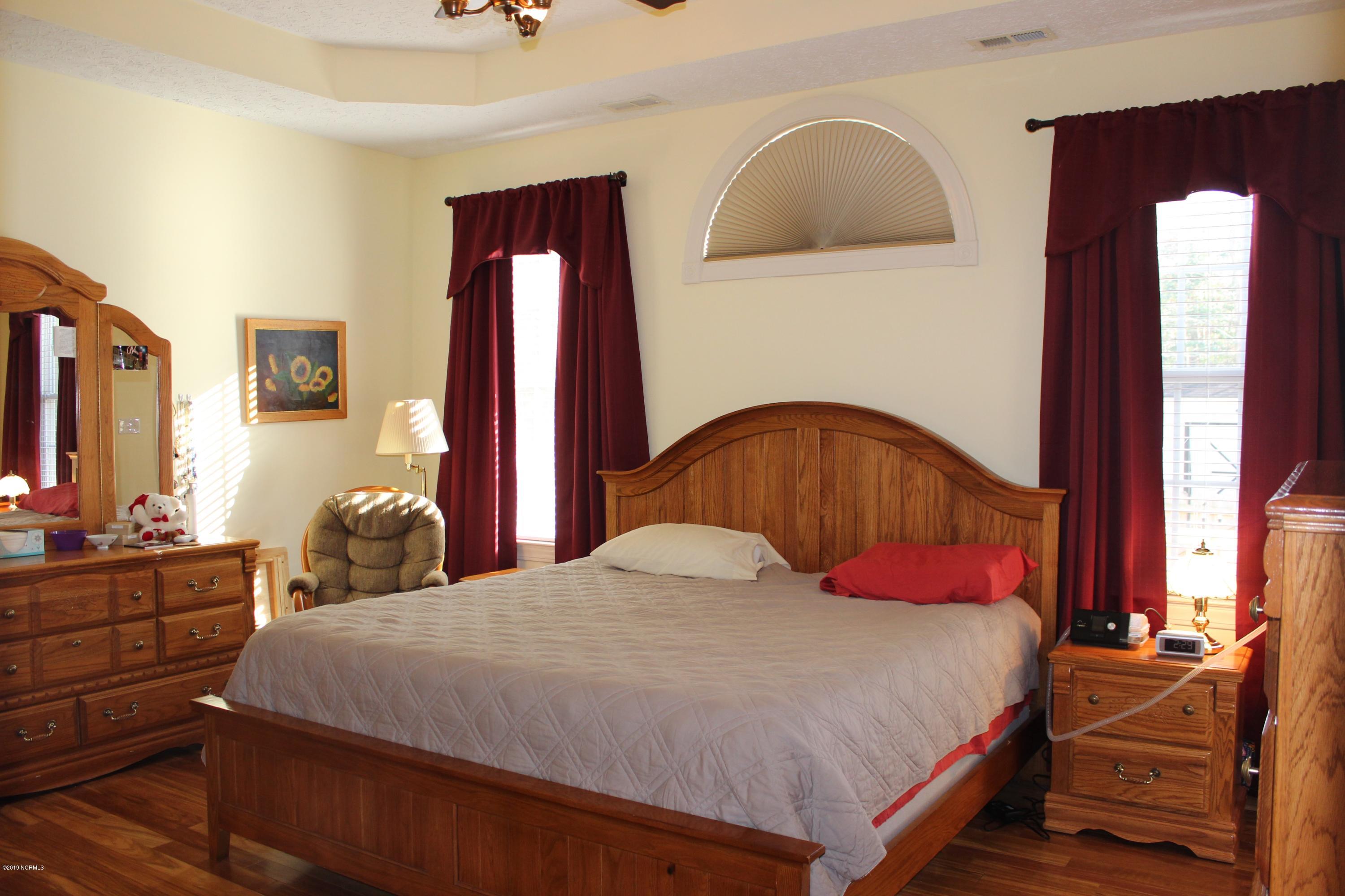 126 East Holly Ridge Road New Bern, NC 28562 - Photo 10 of 23 LARGE MASTER BEDROOM