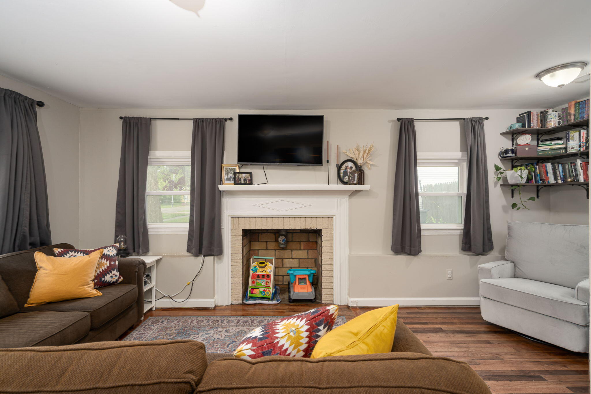 276 East Gates Street Romeo, MI 48065 - Photo 12 of 26 12-web-or-mls-interiors-3