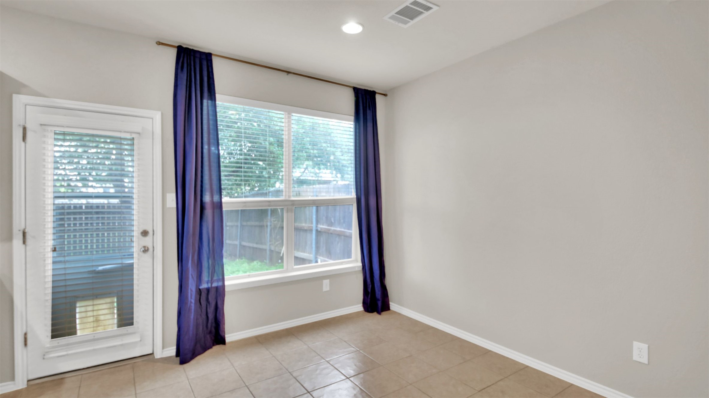 73 Verde Ranch Loop Leander, TX 78641 - Photo 15 of 29 a view of an empty room and window
