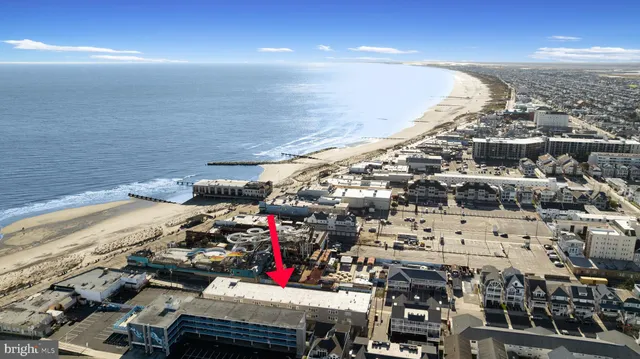 a view of entryway with an outdoor space