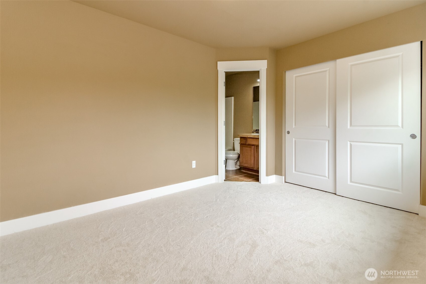 3000 South Mt Baker Boulevard Seattle, WA 98144 - Photo 26 of 40 a view of an empty room and closet area