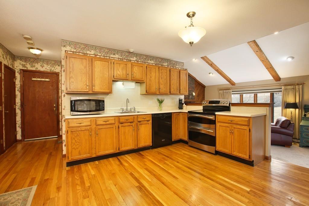 6 Montaup Road Sharon, MA 02067 - Photo 11 of 36 Gallery Image 11
