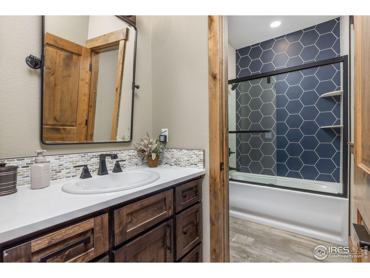 2734 Southwind Road Berthoud, CO 80513 - Photo 37 of 50 Shared Upper Level Jack & Jill Bath