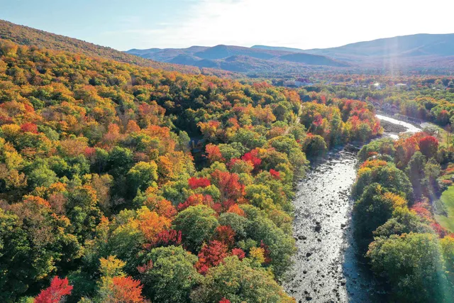 $2,745,000 | 3 Firelight Lane, Unit 3, Lincoln, NH 03251