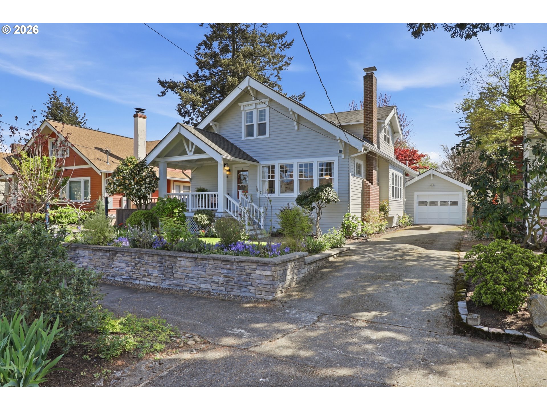 3326 Northeast 60th Avenue Portland, OR 97213 - Photo 45 of 46 a front view of a house with garden