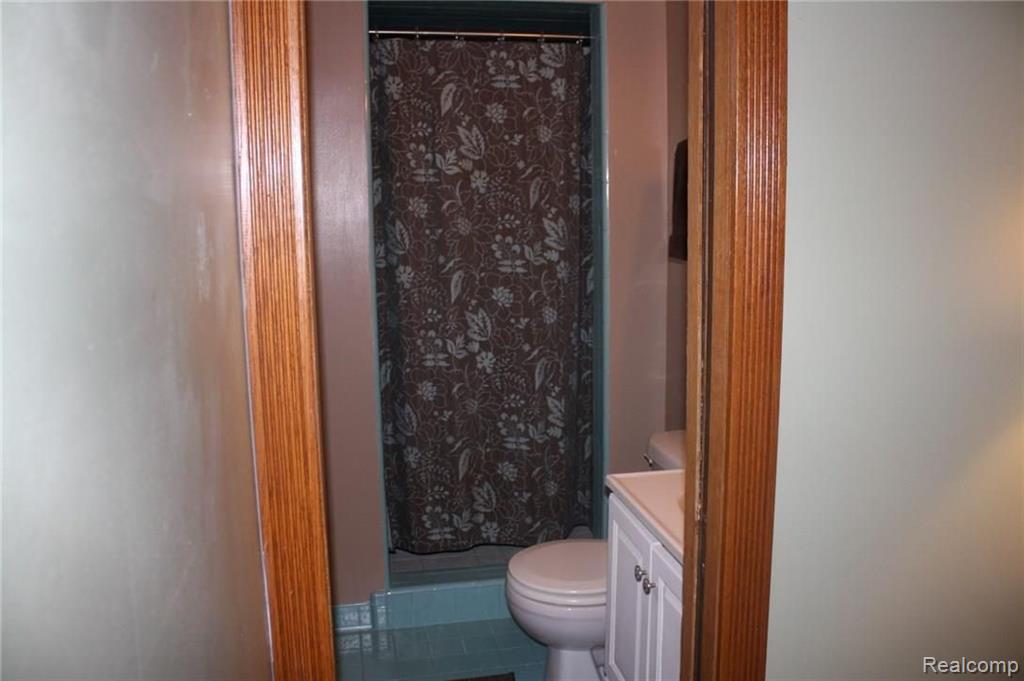 95 Olde Franklin Road Howell, MI 48855 - Photo 17 of 32