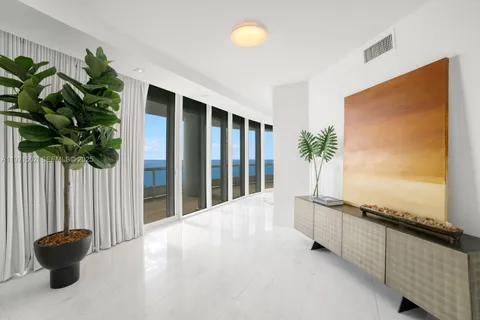$11,990,000 | 1643 Brickell Avenue, Unit 4902, Miami, FL 33129