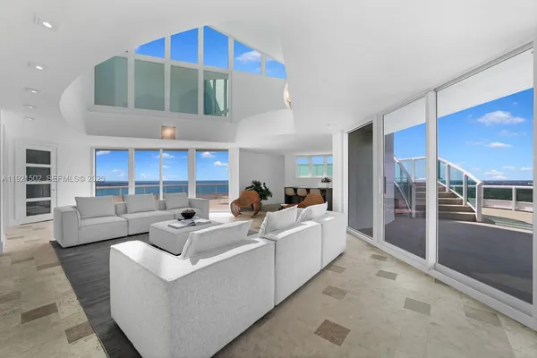 $11,990,000 | 1643 Brickell Avenue, Unit PH4902, Miami, FL 33129