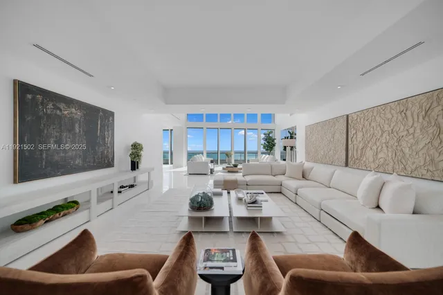$11,990,000 | 1643 Brickell Avenue, Unit PH4902, Miami, FL 33129
