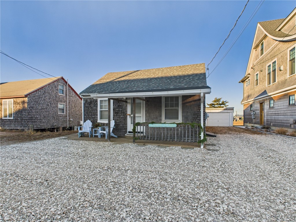 1140 Succotash Road Narragansett, RI 02879 - Photo 7 of 43