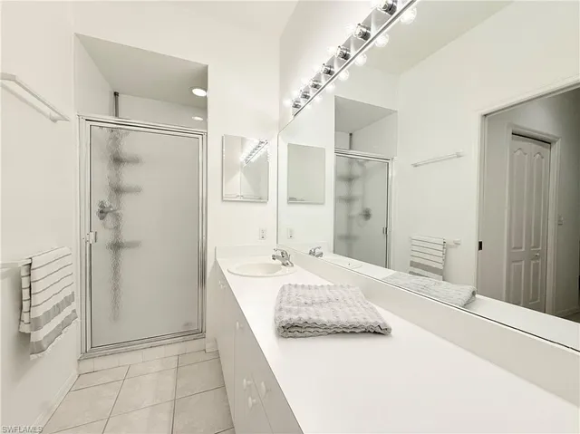 $425,000 | 8520 Naples Heritage Drive, Unit 923, Naples, FL 34112