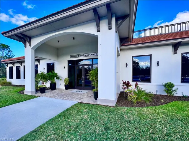 $425,000 | 8520 Naples Heritage Drive, Unit 923, Naples, FL 34112