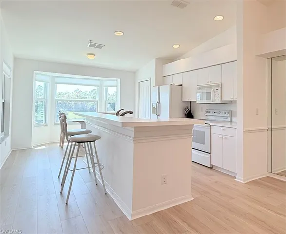 $425,000 | 8520 Naples Heritage Drive, Unit 923, Naples, FL 34112