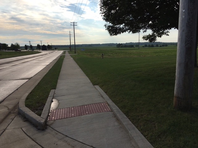 801 East Etna Road Ottawa, IL 61350 - Photo 5 of 12 a view of a garden